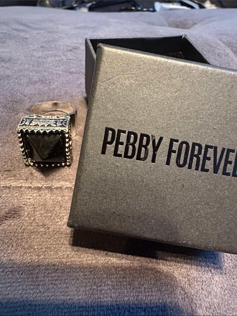 Pebby Forevee  Silver-Tone Ring with Black Pyramid Stone - size 9 - BRAND NEW
